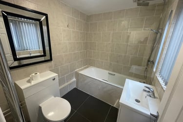 3 bed house, Carlton Road, Shelton, Stoke, ST42BG - Image 3