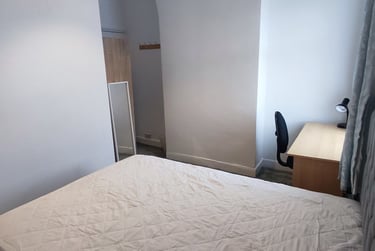 3 bed house, Newlands Street, Shelton, Stoke, ST42RF - Image 1