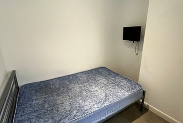 4 bed house, Spencer Road, Shelton, Stoke, ST42BE - Image 6