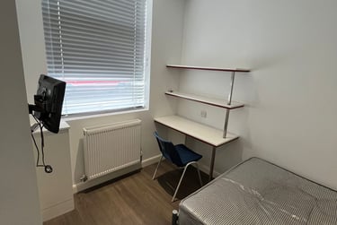 4 bed house, Ashford Street, Shelton, Stoke, ST42EL - Image 4