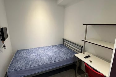 2 bed house, Darnley Street, Shelton, Stoke, ST42BH - Image 3