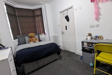 4 bed house, Sturgess Street, Penkhull, Stoke, ST47QH - Image 1