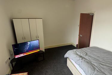 4 bed house, Vinebank Street, Penkhull, Stoke, ST45AD - Image 4