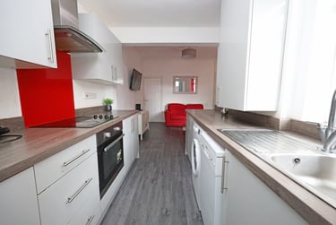 4 bed house, Boughey Road, Shelton, Stoke, ST42BN - Image 10