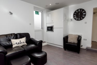 4 bed house, Stubbs Gate, Basford, Keele, ST51LU - Image 4