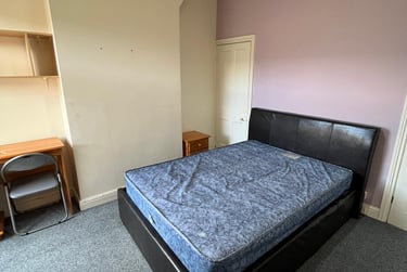 2 bed house, Thornton Road, Shelton, Stoke, ST42BD - Image 2