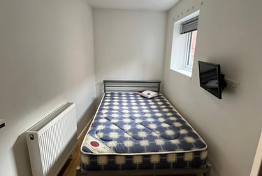 2 bed house, Conway Street, Shelton, Stoke, ST42BL - Image 3