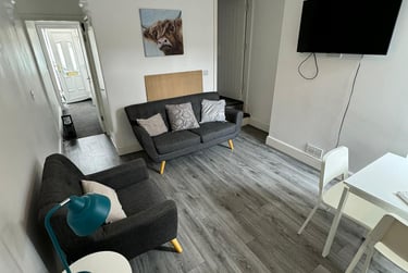 3 bed house, Watford Street, Shelton, Stoke, ST42EW - Image 1