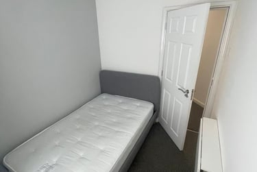 4 bed house, Kinsey Street, Silverdale, Newcastle under Lyme, ST56JL - Image 6