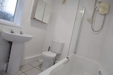 3 bed house, Crowther Street, Shelton, Stoke, ST42ER - Image 6