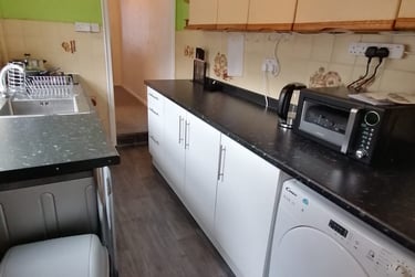 3 bed house, Lewis Street, Shelton, Stoke, ST47RR - Image 6