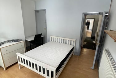 4 bed house, Seaford Street, Shelton, Stoke, ST42EU - Image 2