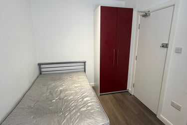 4 bed house, Ashford Street, Shelton, Stoke, ST42EL - Image 3