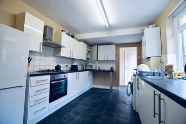 4 bed house, Elliott Street, Basford, Newcastle under Lyme, ST51JL - Image 10