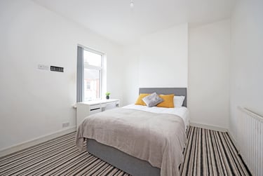 4 bed house, Boughey Road, Shelton, Stoke, ST42BN - Image 3