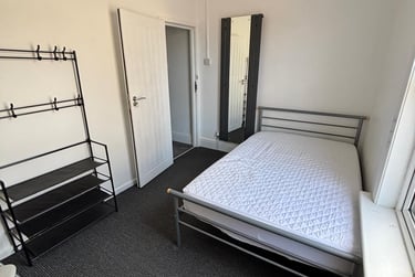 4 bed house, Ashford Street, Shelton, Stoke, ST42EN - Image 12