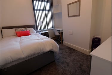 3 bed house, Leek Road, Shelton, Stoke, ST42BP - Image 13