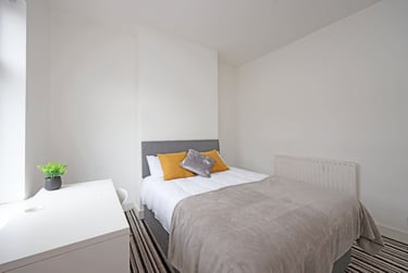 4 bed house, Boughey Road, Shelton, Stoke, ST42BN - Image 6