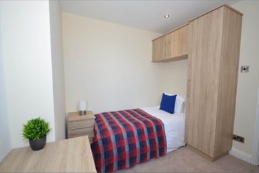 4 bed house, Corporation Street, Penkhull, Stoke, ST44AU - Image 5