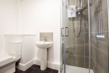 6 bed house, Boughey Road, Shelton, Stoke, ST42BB - Image 13