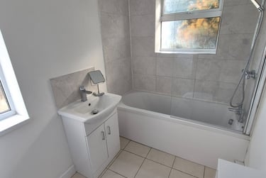 2 bed house, Elgin Street, Shelton, Stoke, ST42RD - Image 5