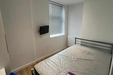 2 bed house, Conway Street, Shelton, Stoke, ST42BL - Image 4