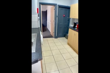 5 bed house, Crowther Street, Shelton, Stoke, ST42ER - Image 7