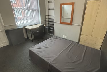 3 bed house, Carlton Road, Shelton, Stoke, ST42BG - Image 7