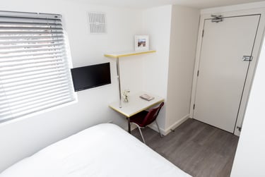 4 bed house, Crowther Street, Shelton, Stoke, ST42ER - Image 5