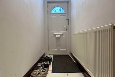 3 bed house, Thornton Road, Shelton, Stoke, ST42BD - Image 8