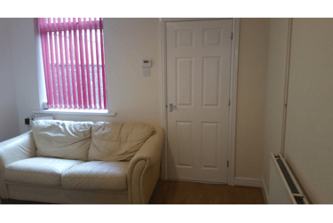 4 bed house, Kinsey Street, Silverdale, Newcastle under Lyme, ST56JL - Image 2