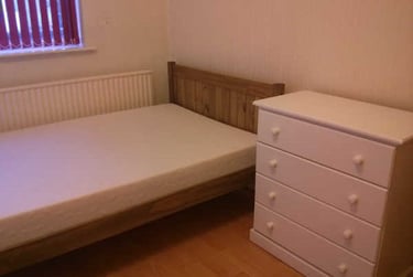 4 bed house, Church Street, Silverdale, Newcastle under Lyme, ST56JH - Image 2