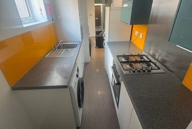 4 bed house, Watford Street, Shelton, Stoke, ST42EW - Image 3