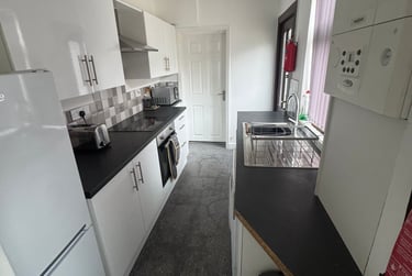 3 bed house, Egerton Street, Hanley, Stoke, ST13JH - Image 7