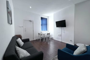 3 bed house, Thornton Road, Shelton, Stoke, ST42BD - Image 8