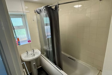 4 bed house, Malvern Avenue, Silverdale, Newcastle under Lyme, ST56QL - Image 5