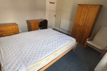 3 bed house, Crowther Street, Shelton, Stoke, ST42ER - Image 9