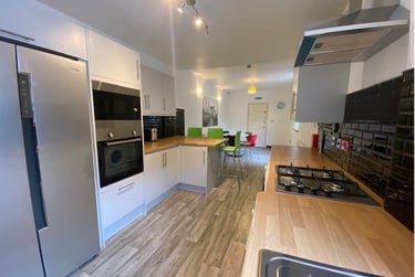 5 bed house, Downey Street, Hanley, Stoke, ST13BY - Image 6