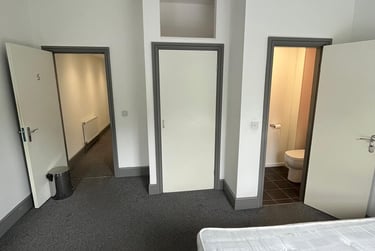 5 bed house, Aynsley Road, Shelton, Stoke, ST42RA - Image 3