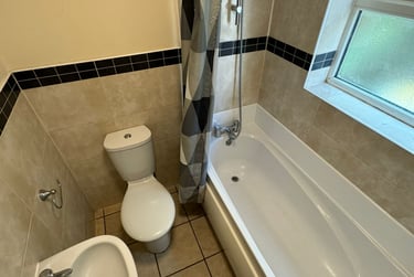 4 bed house, Queen Anne Street, Shelton, Stoke, ST42EQ - Image 7