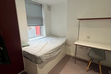 5 bed house, Beresford Street, Shelton, Stoke, ST42EX - Image 5