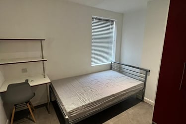 2 bed house, Darnley Street, Shelton, Stoke, ST42BH - Image 1