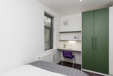 4 bed house, Malvern Avenue, Silverdale, Newcastle under Lyme, ST56QL - Image 13