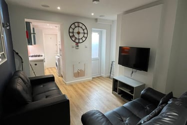 2 bed house, Conway Street, Shelton, Stoke, ST42BL - Image 6