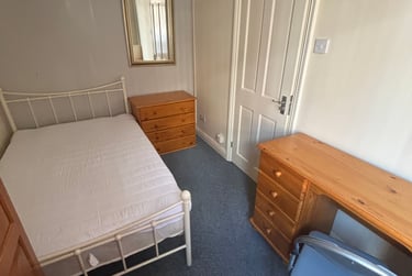 3 bed house, Crowther Street, Shelton, Stoke, ST42ER - Image 10