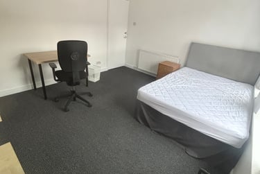 3 bed house, Carlton Road, Shelton, Stoke, ST42BG - Image 4