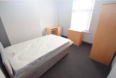 4 bed house, Ashford Street, Shelton, Stoke, ST42EL - Image 6