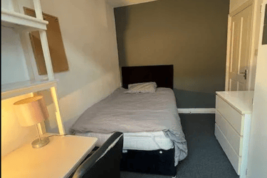 4 bed house, Guildford Street, Shelton, Stoke, ST42EP - Image 5