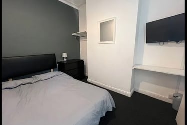 4 bed house, Darnley Street, Shelton, Stoke, ST42BH - Image 7