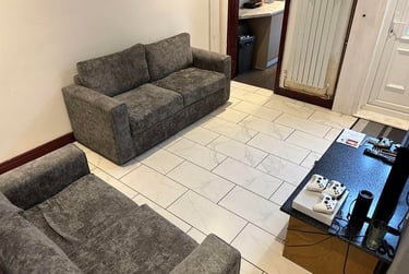 3 bed house, Thornton Road, Shelton, Stoke, ST42BD - Image 6